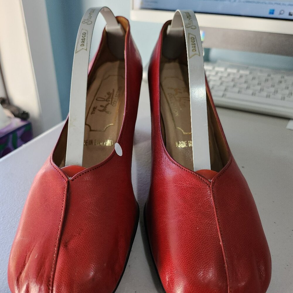 The John Smith Collection Vintage Red Shoes Size 8.5